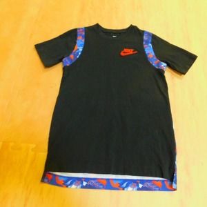 The Nike Tee Hoopfly Childs Large